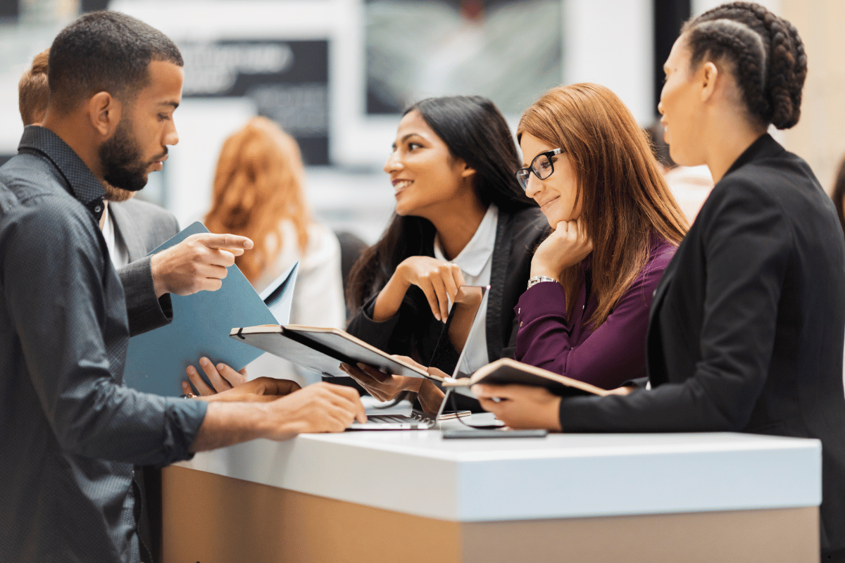 7 Signs It’s Time to Showcase Your Business at an Exhibition