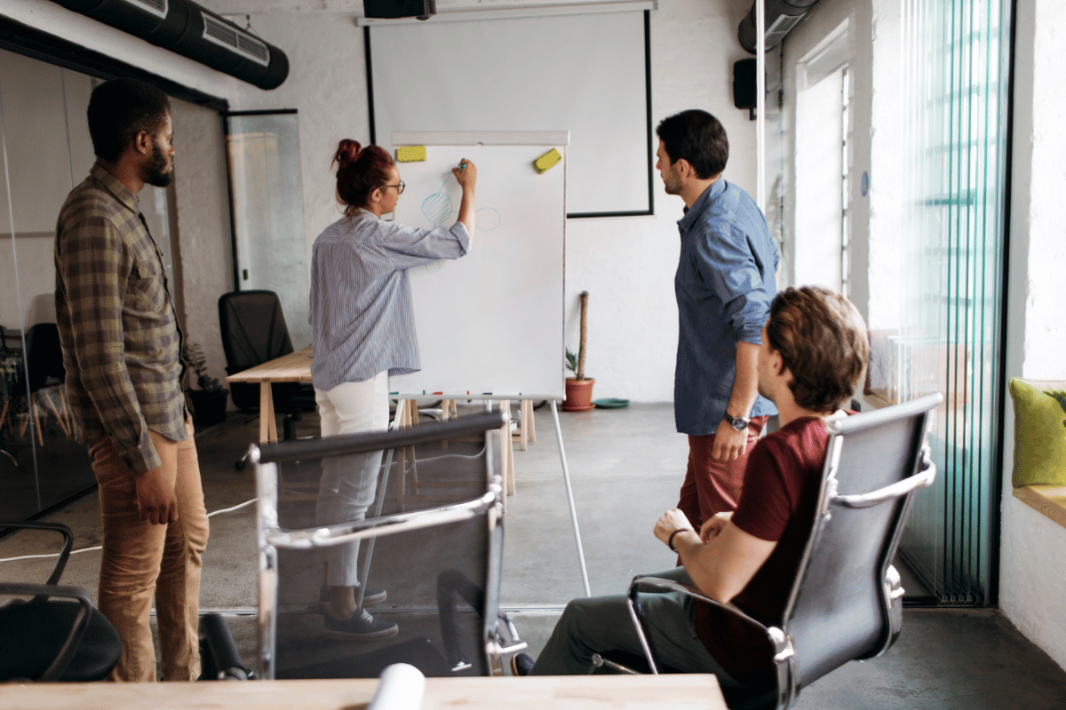 12 High Income Businesses to Start in 2025: A Comprehensive Guide